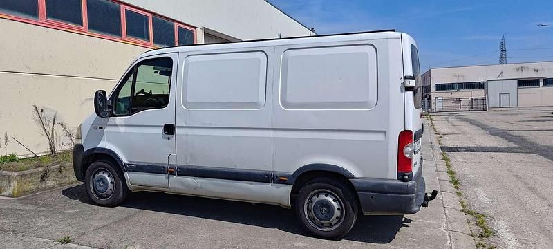 Usata Opel Movano 99 CV (72 kW) 2004 Furgone