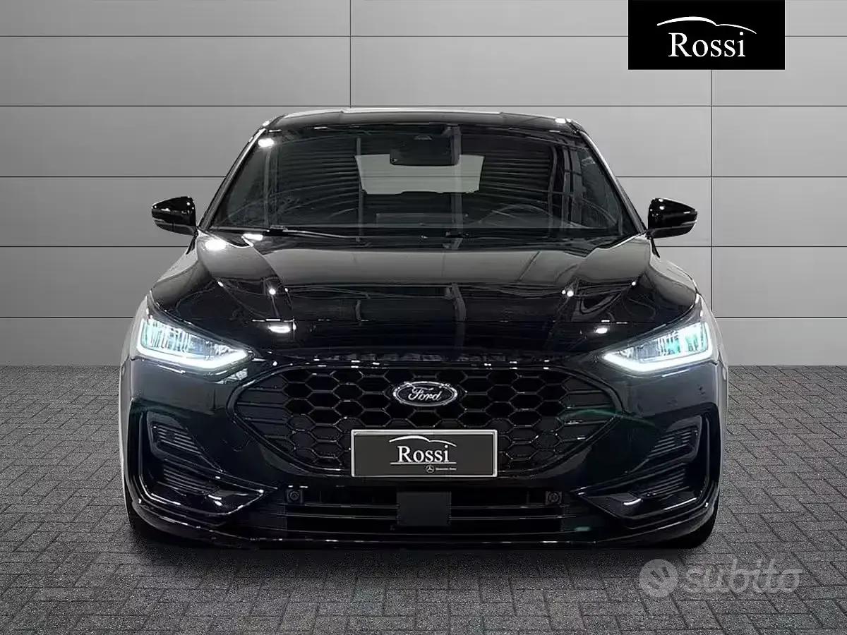 Usata Ford Focus ST 115 CV (84 kW) 2025 Nero Berlina