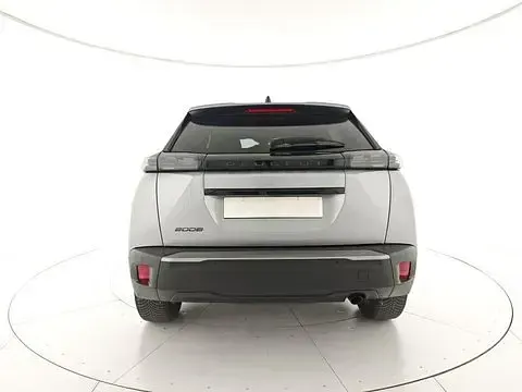 Usata Peugeot 2008 Allure 101 CV (74 kW) 2024 Argento SUV