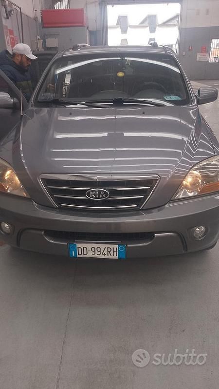 Grigio Usata 2006 Kia Sorento Active SUV | 4700 € (Cara) - Immagine 1/4