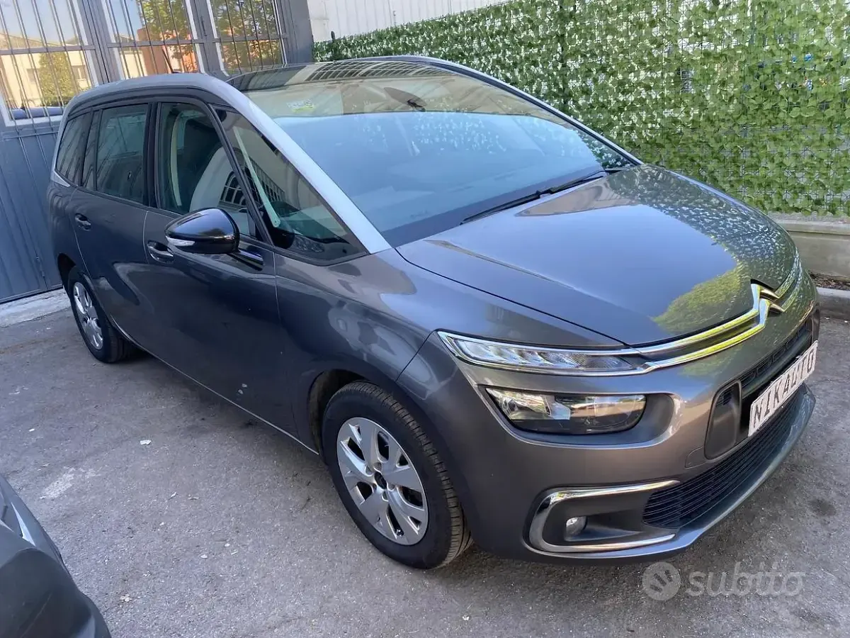 Usata Citroën C4 SpaceTourer Feel 131 CV (96 kW) 2021 Grigio Monovolume