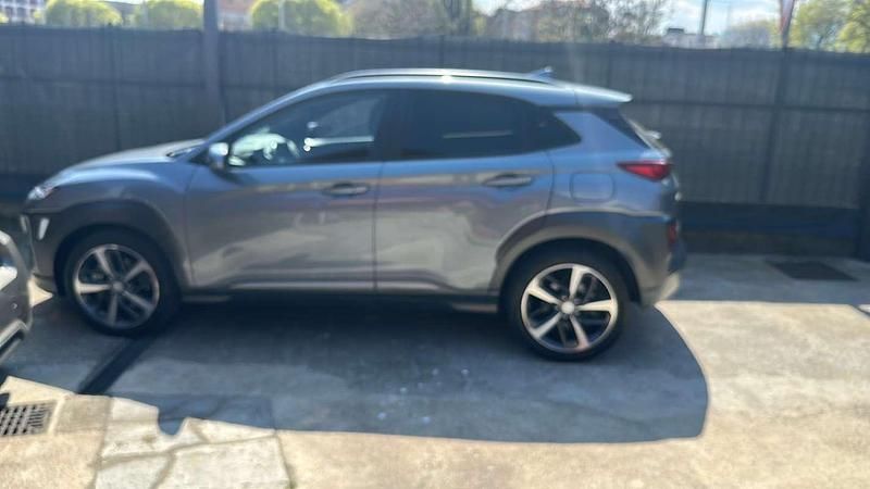 Usata Hyundai Kona Style 177 CV (130 kW) 2020 Grigio SUV