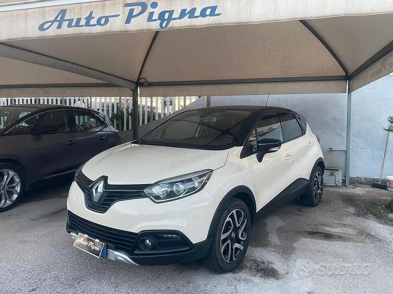Usata Renault Captur 90 CV (66 kW) 2016 Beige SUV