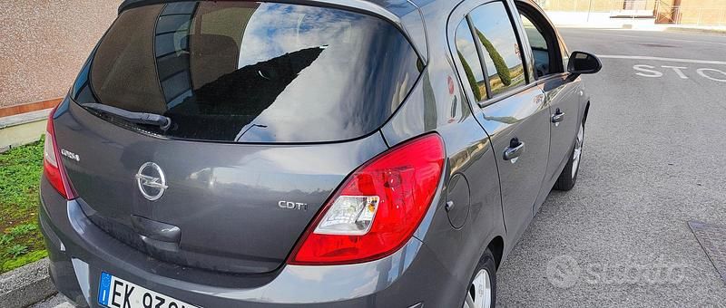 Usata Opel Corsa 95 CV (69 kW) 2012 Grigio Utilitaria