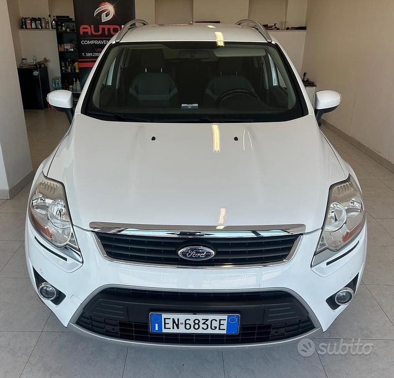 Usata Ford Kuga 140 CV (102 kW) 2012 Bianco SUV