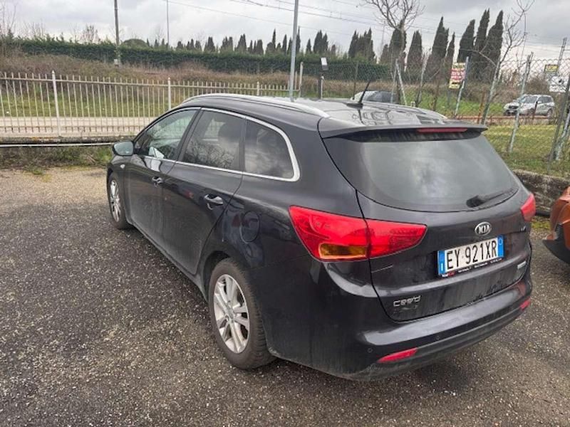 Usata Kia Ceed Sportswagon 128 CV (94 kW) 2015 Grigio Station wagon