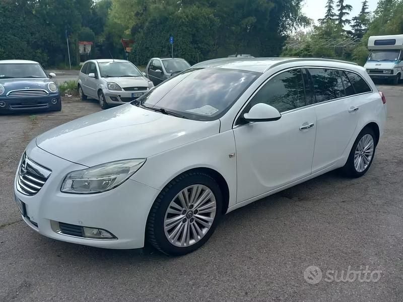 Usata Opel Insignia Cosmo 160 CV (117 kW) 2012 Bianco Station wagon