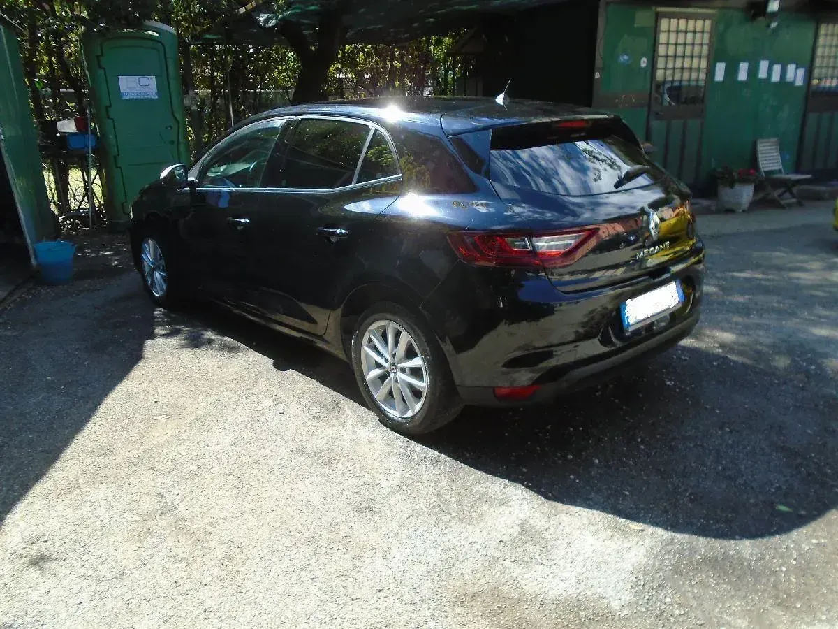 Usata Renault Mégane III 110 CV (80 kW) 2016 Nero