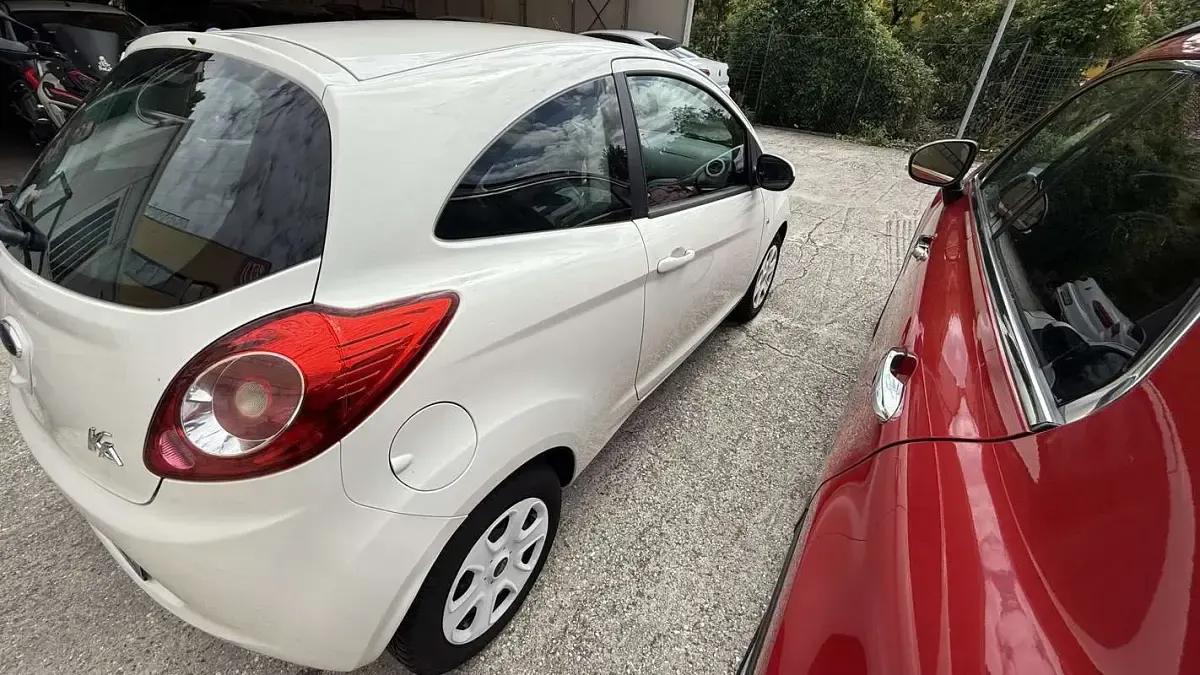 Usata Ford Ka Titanium 69 CV (50 kW) 2014 Berlina