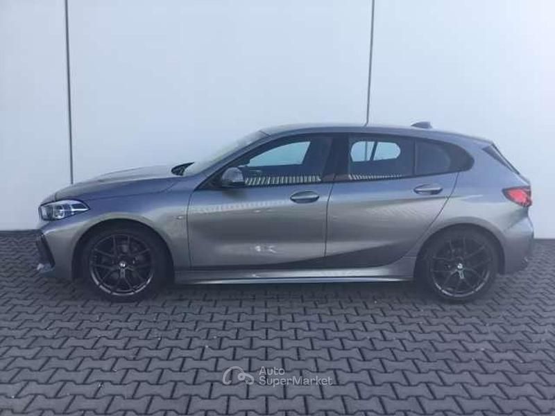 Usata BMW 118 Shadowline 136 CV (100 kW) 2022 Grigio Utilitaria
