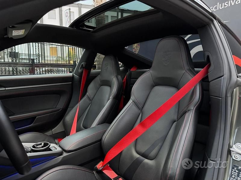 Usata Porsche 911 Carrera 4S 450 CV (330 kW) 2023 Verde Coupé