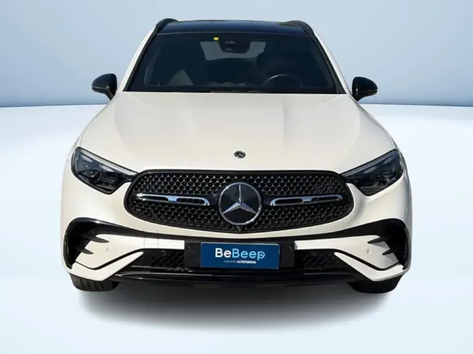 Usata Mercedes GLC300 AMG Line Premium Plus 258 CV (189 kW) 2023 Bianco SUV