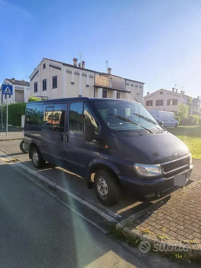 Usata Ford Tourneo 116 CV (85 kW) 2003 Blu Monovolume