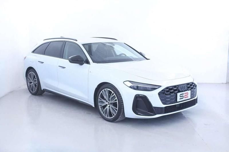 Nuova Audi A5 S-Line 150 CV (110 kW) 2025 Bianco / metallizzato Coupé