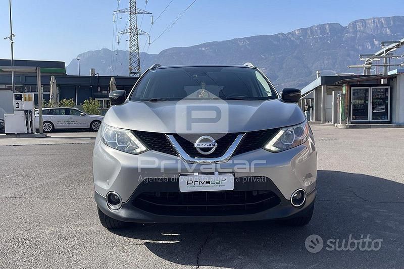 Usata Nissan Qashqai N-Connecta 110 CV (80 kW) 2017 Grigio SUV