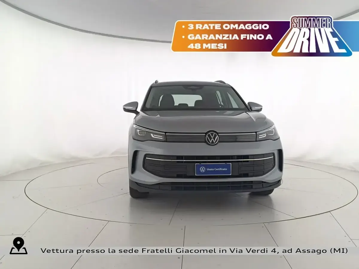 Usata VW Tiguan Life 150 CV (110 kW) 2024 Dolomite silver metallizzato SUV