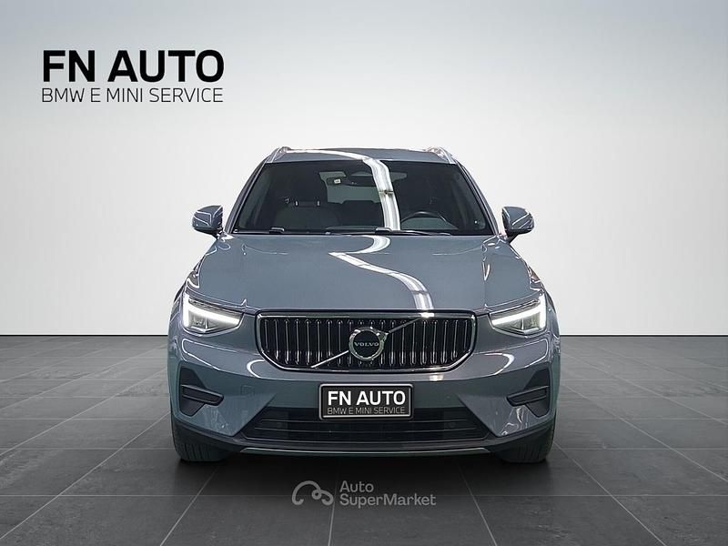 Usata Volvo XC40 Plus 197 CV (144 kW) 2022 Grigio SUV