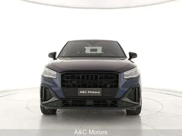 Usata Audi Q2 Comfort 116 CV (85 kW) 2023 Blu SUV