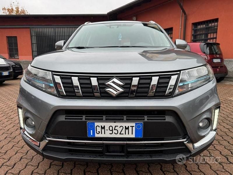 Usata Suzuki Vitara Cool 129 CV (94 kW) 2023 Grigio SUV
