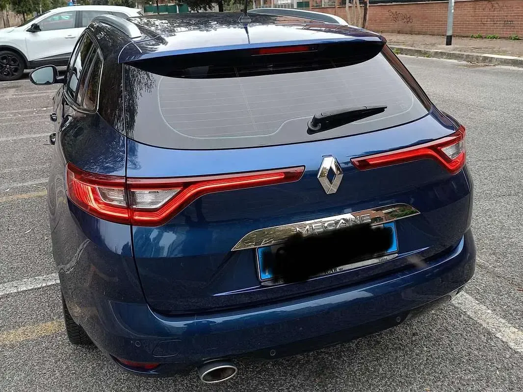 Usata Renault Mégane GrandTour Business 140 CV (102 kW) 2021 Blu/azzurro Station wagon