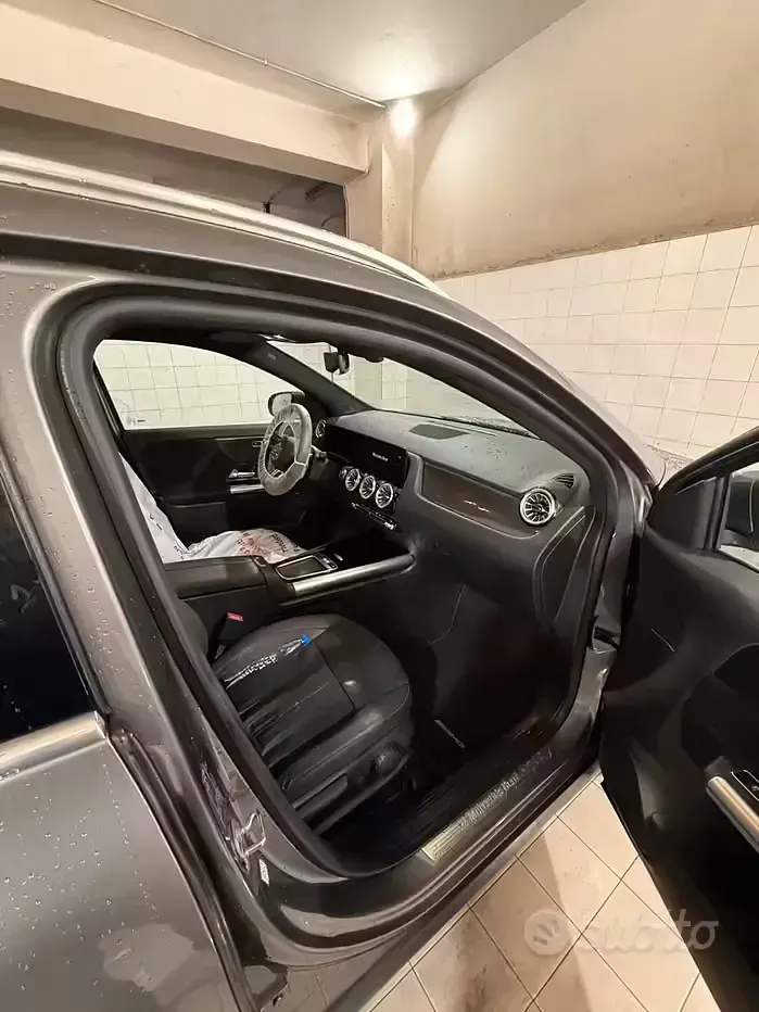 Usata Mercedes GLA200 AMG 136 CV (100 kW) 2024 SUV