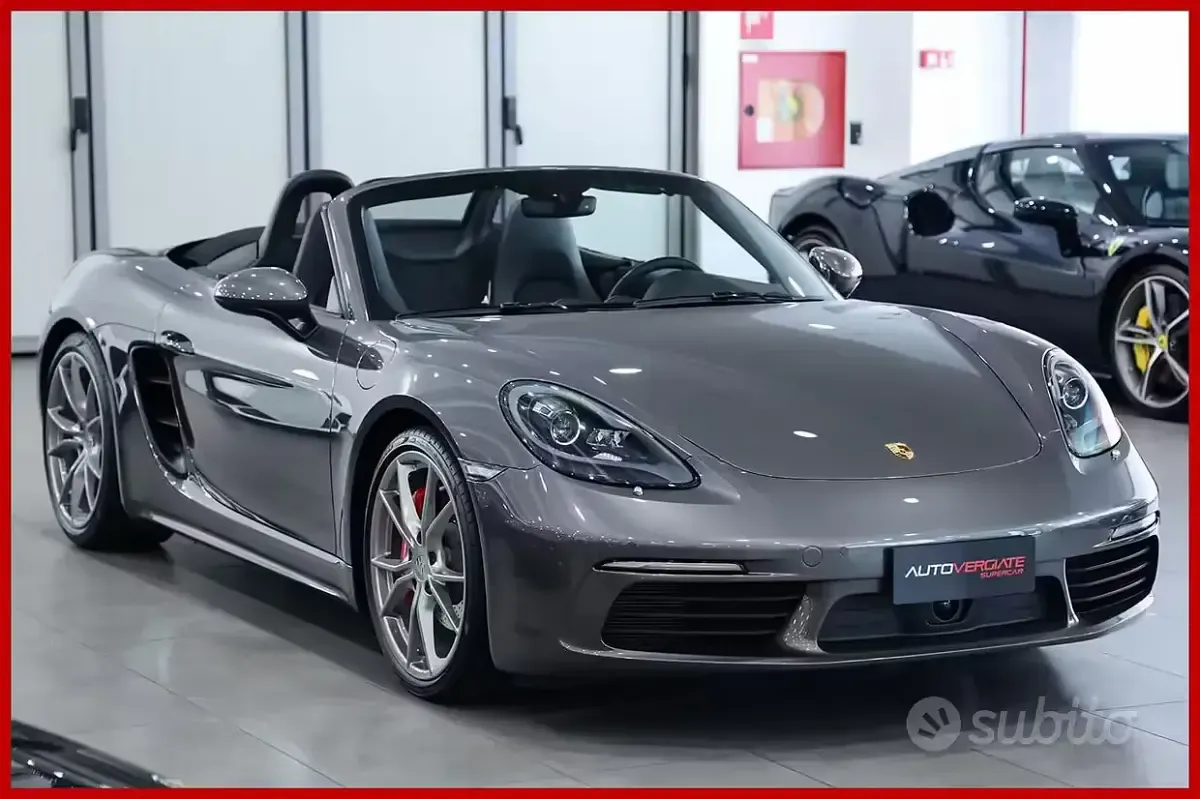 Usata Porsche 718 349 CV (256 kW) 2021 Grigio Cabrio