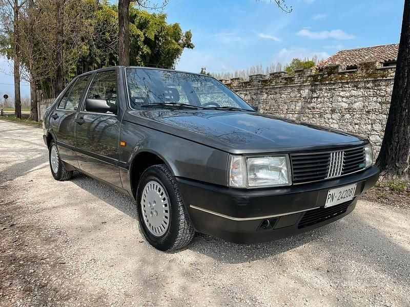Grigio Usata 1987 Fiat Croma Tre volumi | 3450 € - Immagine 1/4