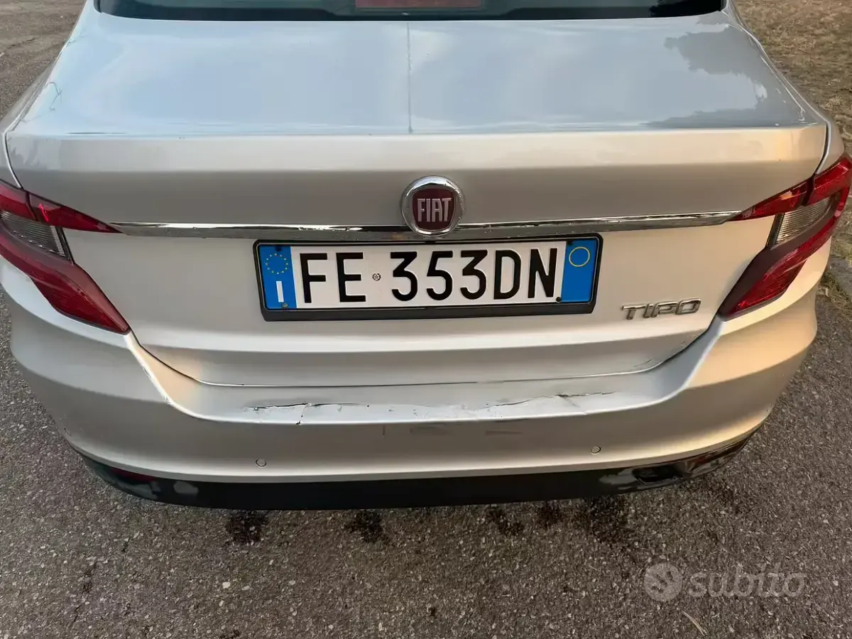 Usata Fiat Tipo 120 CV (88 kW) 2016 Bianco Berlina