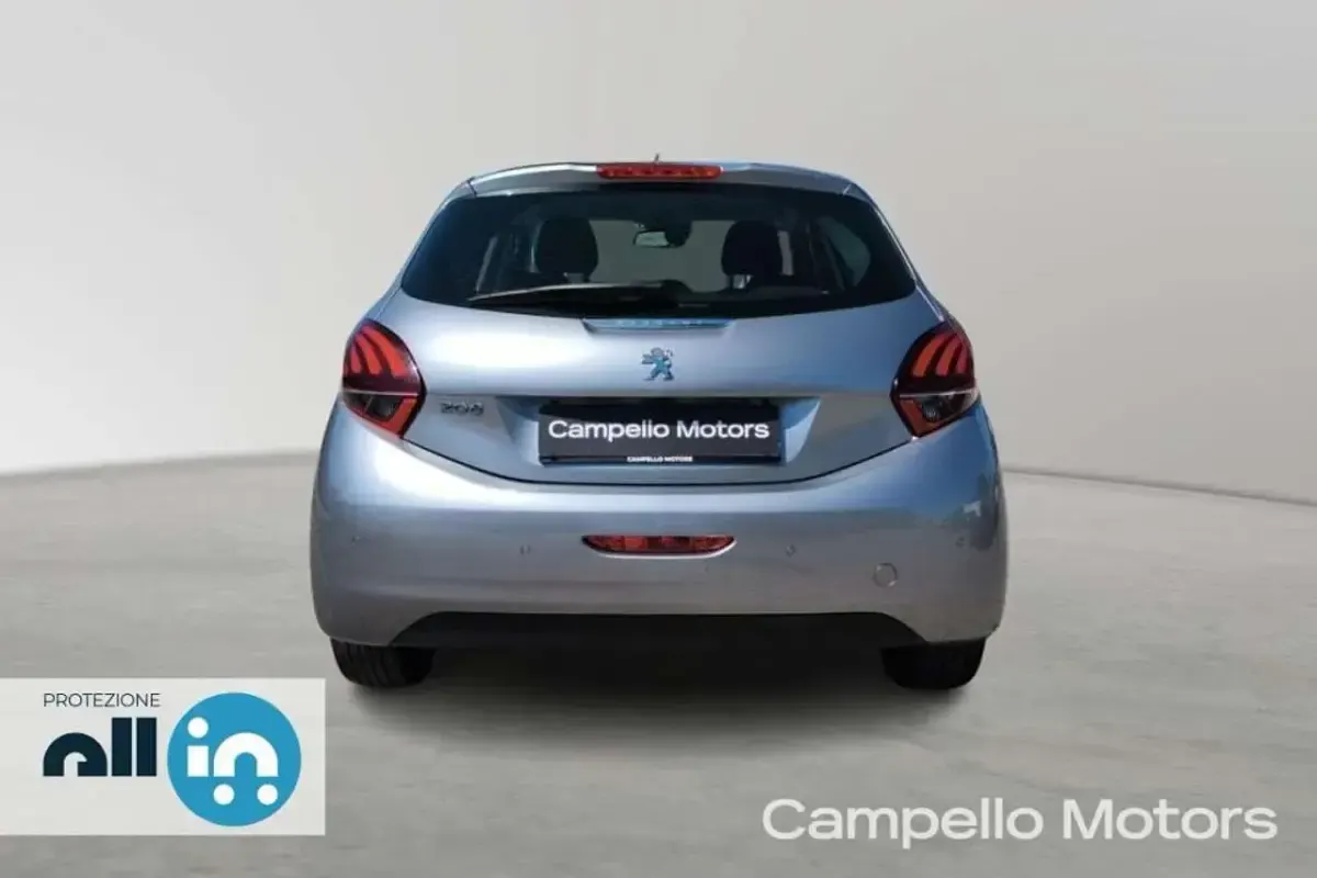 Usata Peugeot 208 Allure 102 CV (75 kW) 2019 Argento Utilitaria