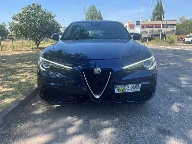 Usata Alfa Romeo Stelvio Business 160 CV (117 kW) 2019 Blu SUV