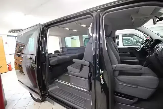 Usata VW Multivan 140 CV (102 kW) 2013 Nero Monovolume