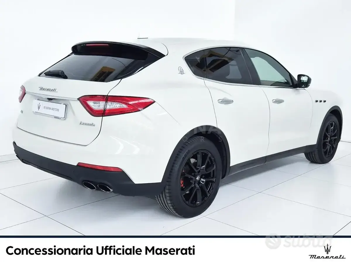 Usata Maserati Levante 250 CV (183 kW) 2017 Bianco SUV