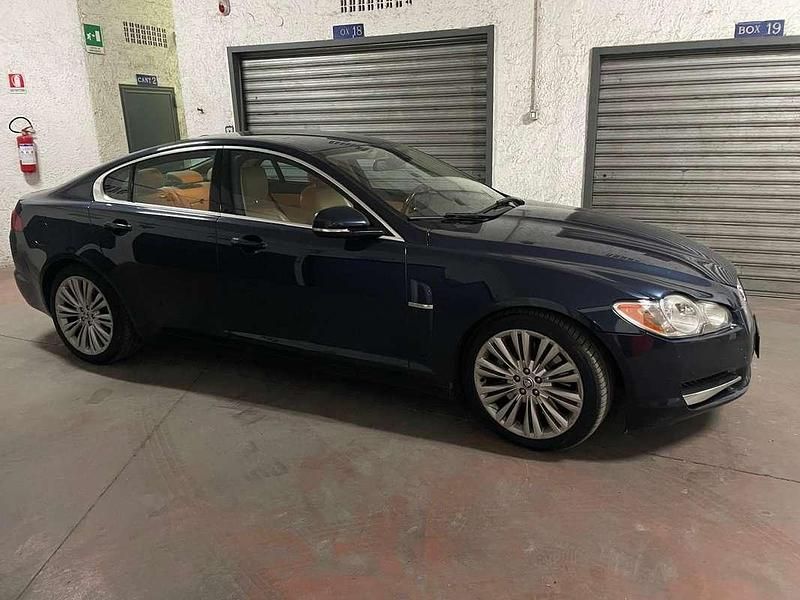 Usata Jaguar XF Premium Luxury 275 CV (202 kW) 2010 Berlina