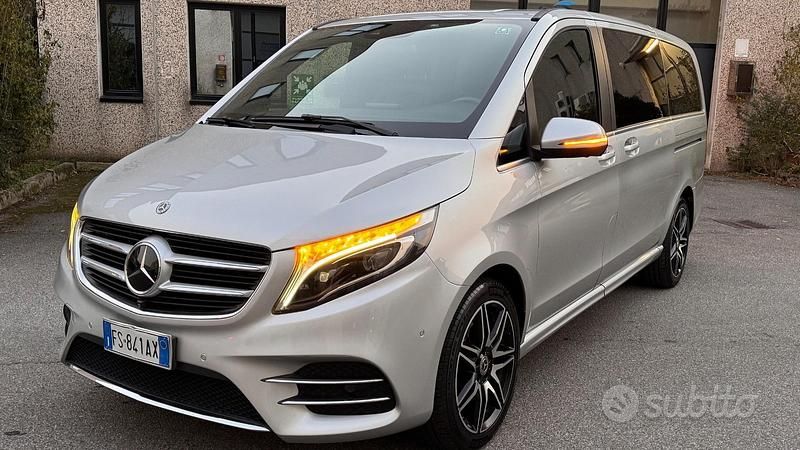 Usata Mercedes V250 Premium 190 CV (139 kW) 2018 Grigio Monovolume
