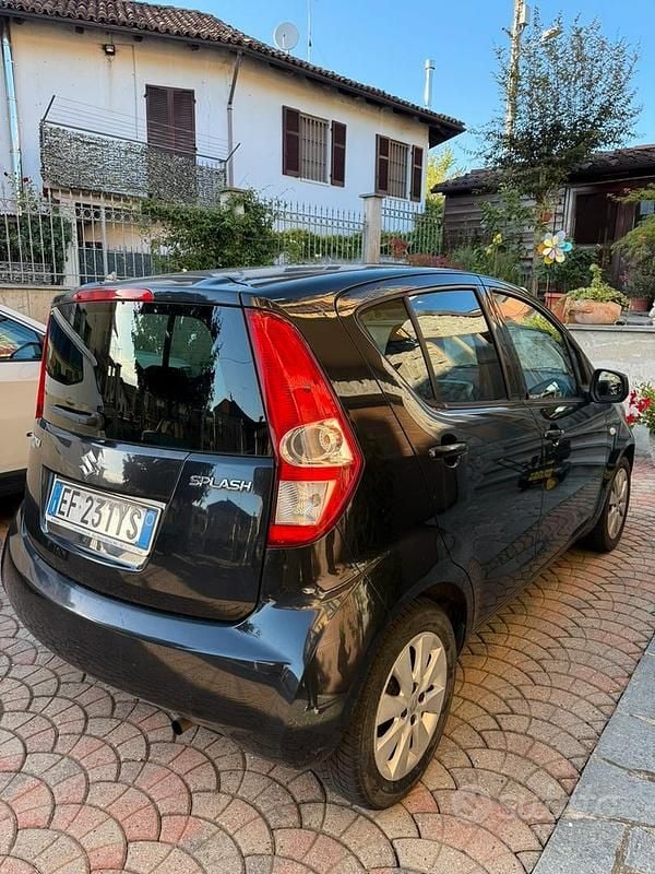 Usata Suzuki Splash 86 CV (63 kW) 2011 Nero Utilitaria