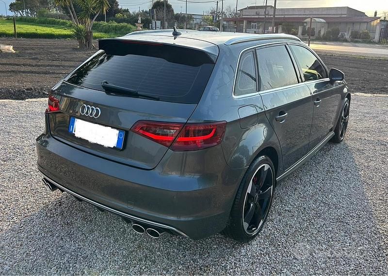 Usata Audi A3 S-Line 140 CV (102 kW) 2014 Grigio Berlina