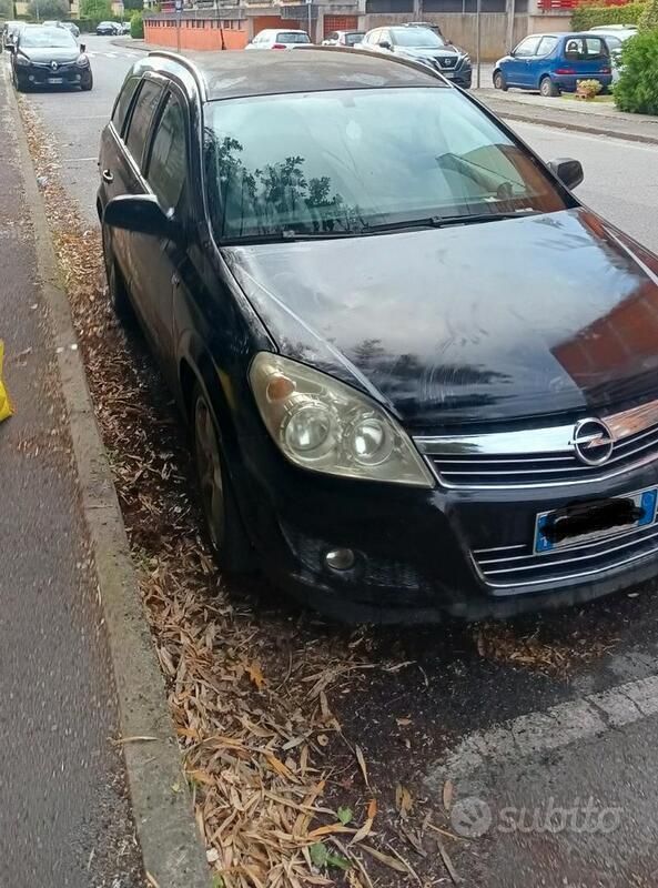 Nero Usata 2007 Opel Astra Station wagon | 650 € (Super prezzo) - Immagine 1/4