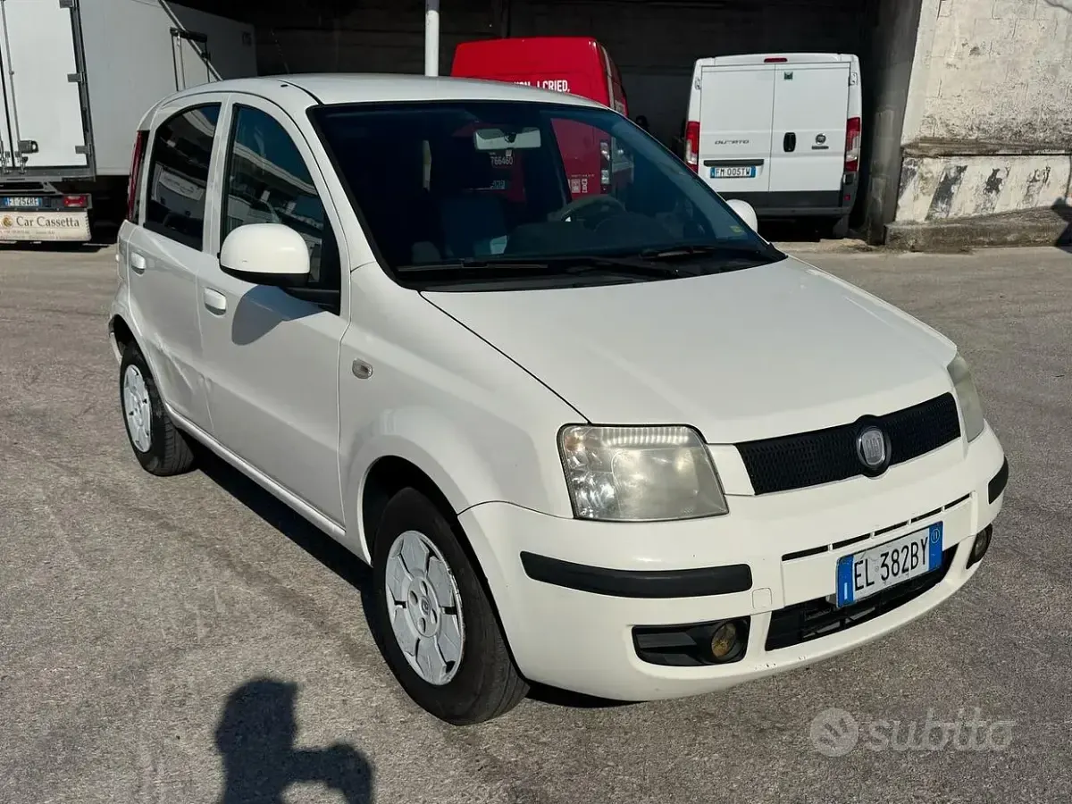 Usata Fiat Panda Dynamic 75 CV (55 kW) 2011 Bianco Utilitaria