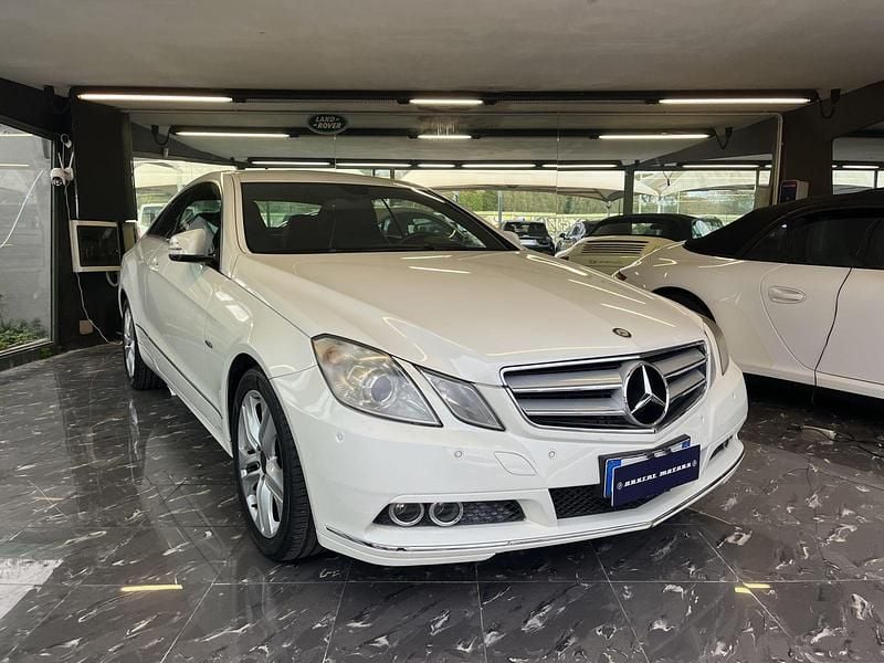 Usata Mercedes E220 170 CV (125 kW) 2013 Bianco