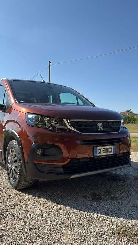Bronzo Usata 2022 Peugeot Rifter Allure Monovolume | 22.000 € (Buon prezzo) - Immagine 1/4