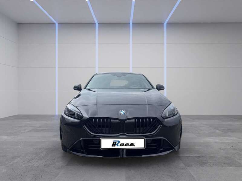 Usata BMW 120 M Sport 170 CV (125 kW) 2025 Nero Utilitaria