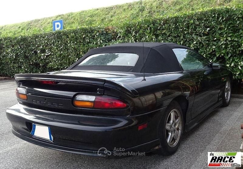 Usata Chevrolet Camaro 205 CV (150 kW) 2006 Nero Coupé