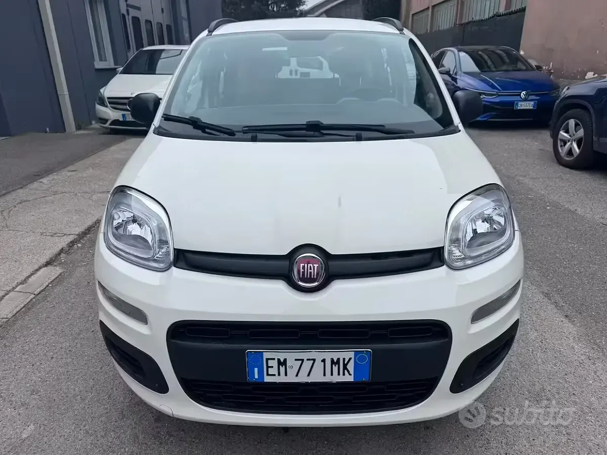 Gebraucht Fiat Panda Lounge 69 PS (50 kW) 2012 Weiß Kleinwagen