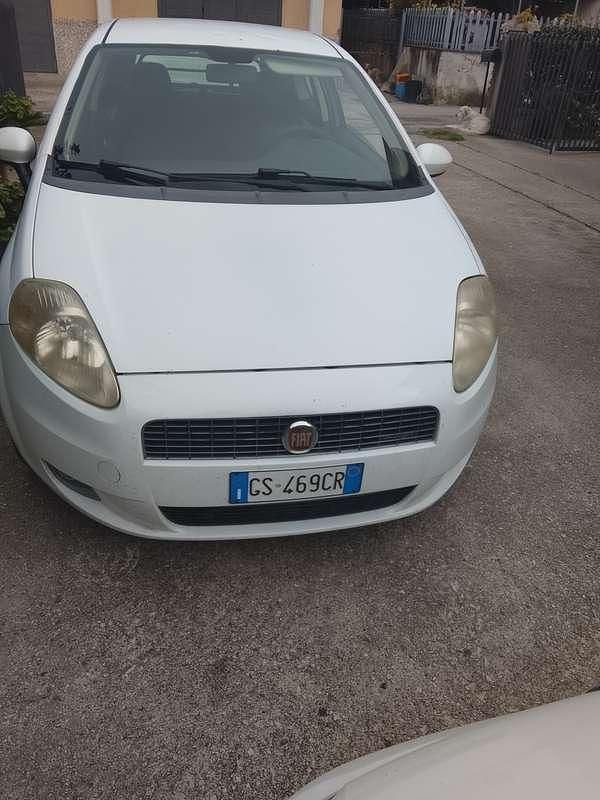 Usata Fiat Grande Punto Active 75 CV (55 kW) 2008 Utilitaria