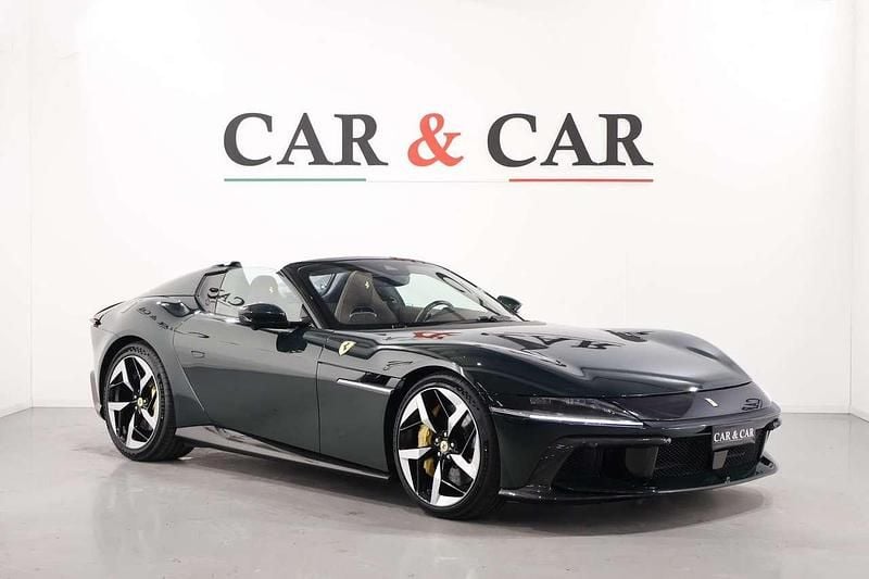 Nuova Ferrari 12 Cilindri 829 CV (609 kW) 2026 Verde Cabrio