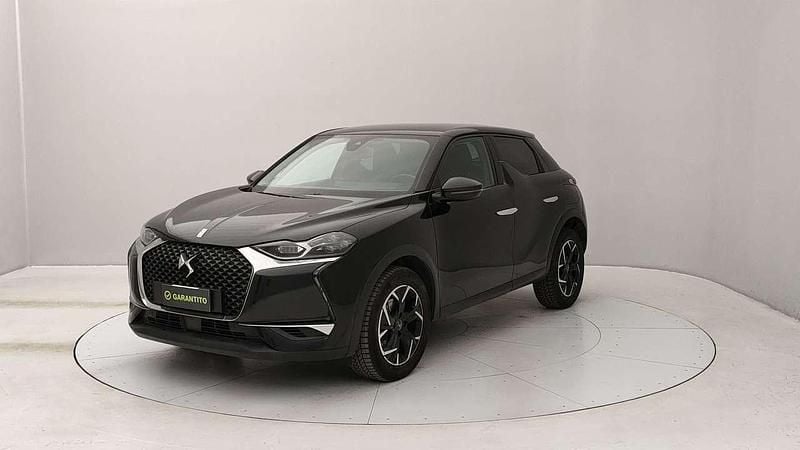 Nero perla Usata 2022 DS Automobiles DS3 Crossback SUV | 19.890 € (Buon prezzo) - Immagine 1/4