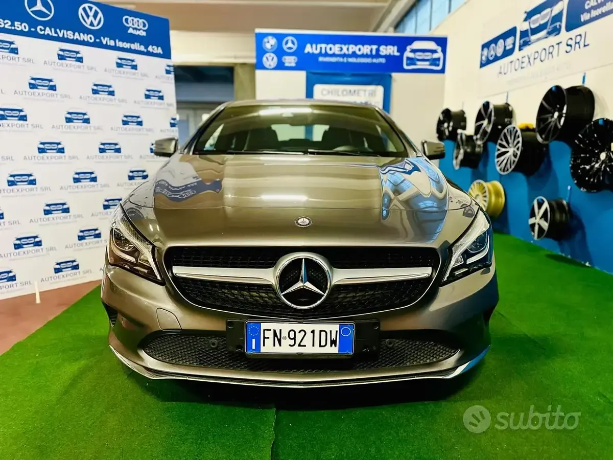 Usata Mercedes CLA220 177 CV (130 kW) 2017 Grigio Berlina