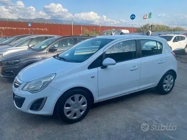 Usata Opel Corsa 85 CV (62 kW) 2013 Bianco Utilitaria