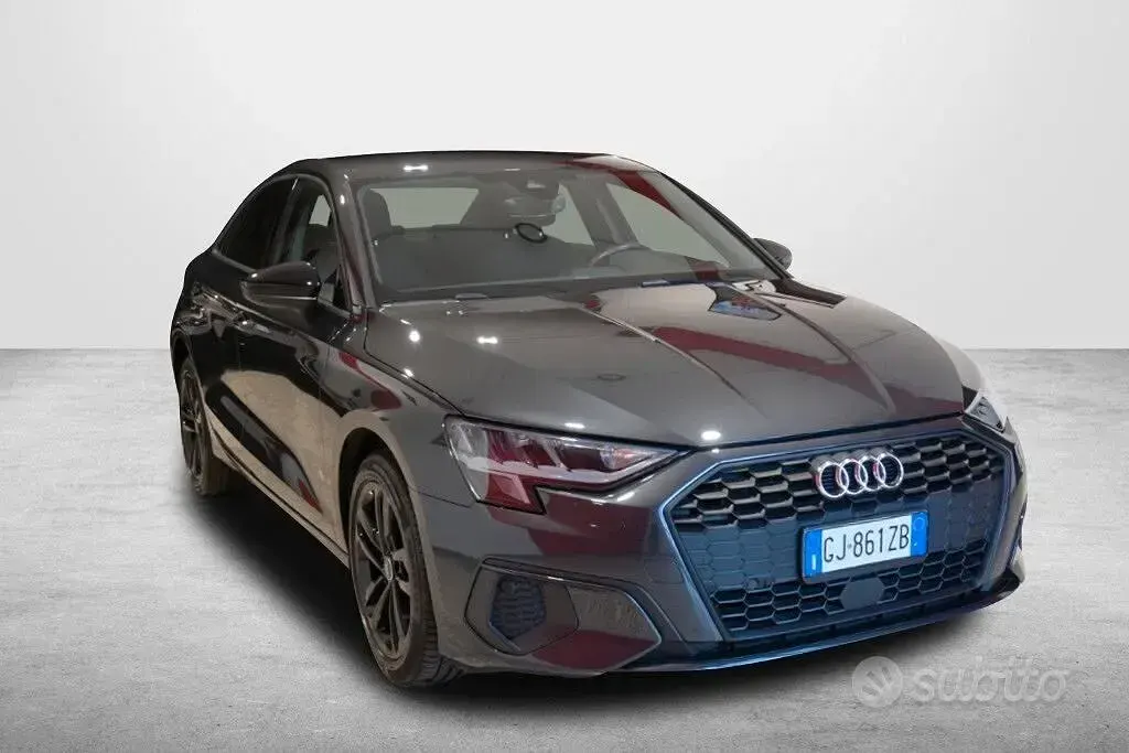 Usata Audi A3 Business 150 CV (110 kW) 2022 Grigio Berlina