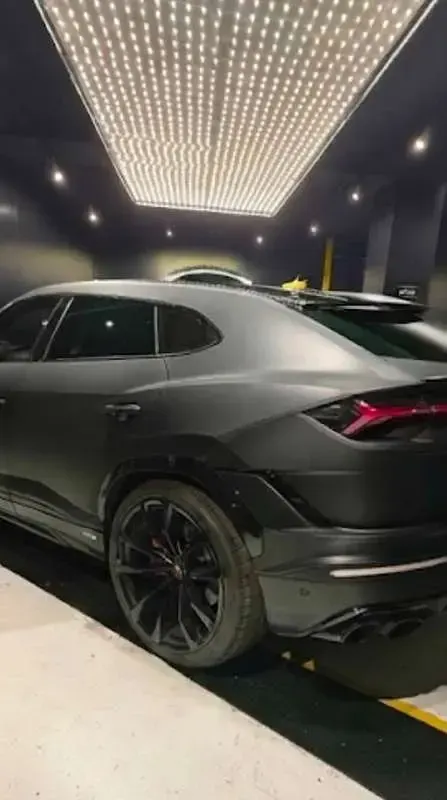 Usata Lamborghini Urus 666 CV (489 kW) 2023 Nero SUV